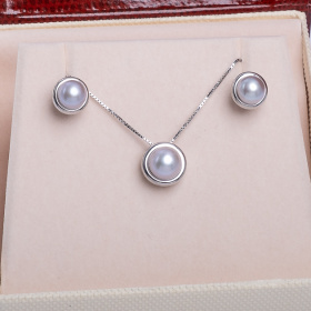 Сребърен комплект висулка и обеци със сиви перли 6-7мм, 7-8мм
