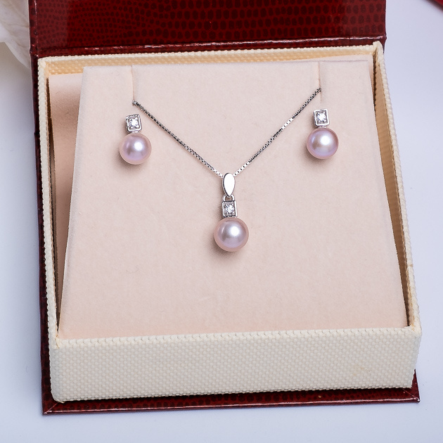 Сребърен комплект висулка и обеци с лилави перли 6-7мм, 7-8мм