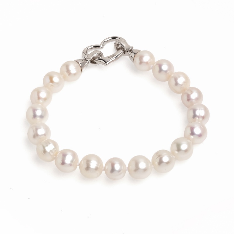 Гривна с бели перли 9-10мм, сребърна закопчалка, 19см
