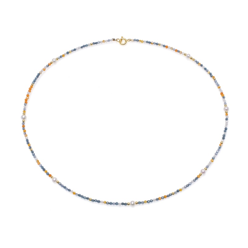 Колие с 3,5-4мм бели перли, цветен шпинел, 42см.