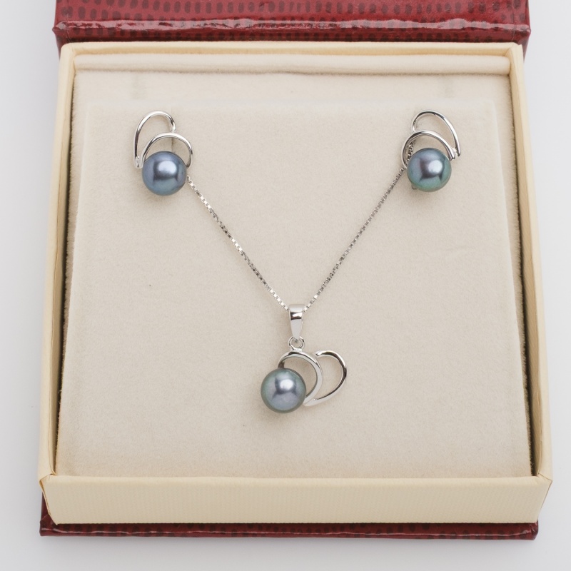 Комплект сребърен, висулка и обеци с тъмни перли 7-7,5мм