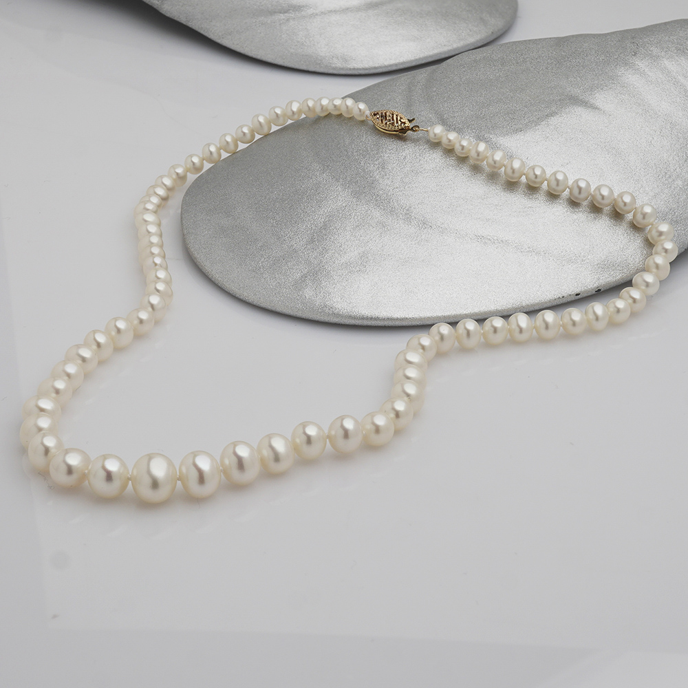 Колие с нарастващи бели перли 4-9мм и 14К златна закопчалка, 45см